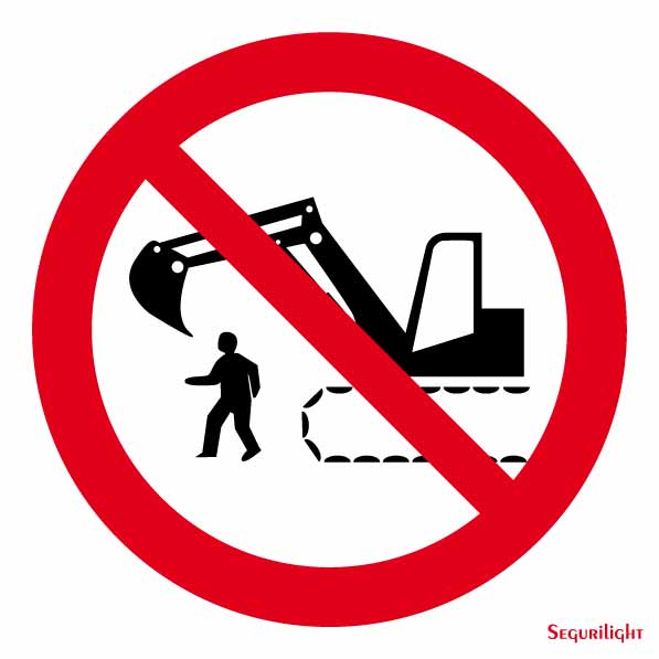 Señal Prohibido permanecer en el radio de accion de la maquina
